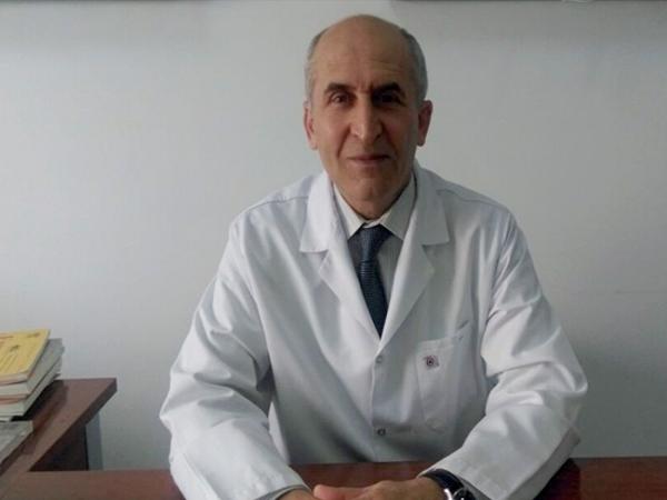 Акиф Багиров Уролог həkimi Учебная клиника хирургии медицинского университитета hekimi